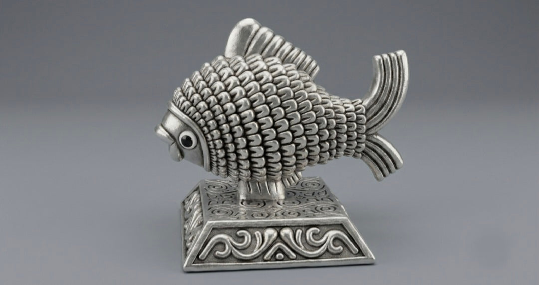 Exquisitely Crafted 999 Pure Silver Fish Idol